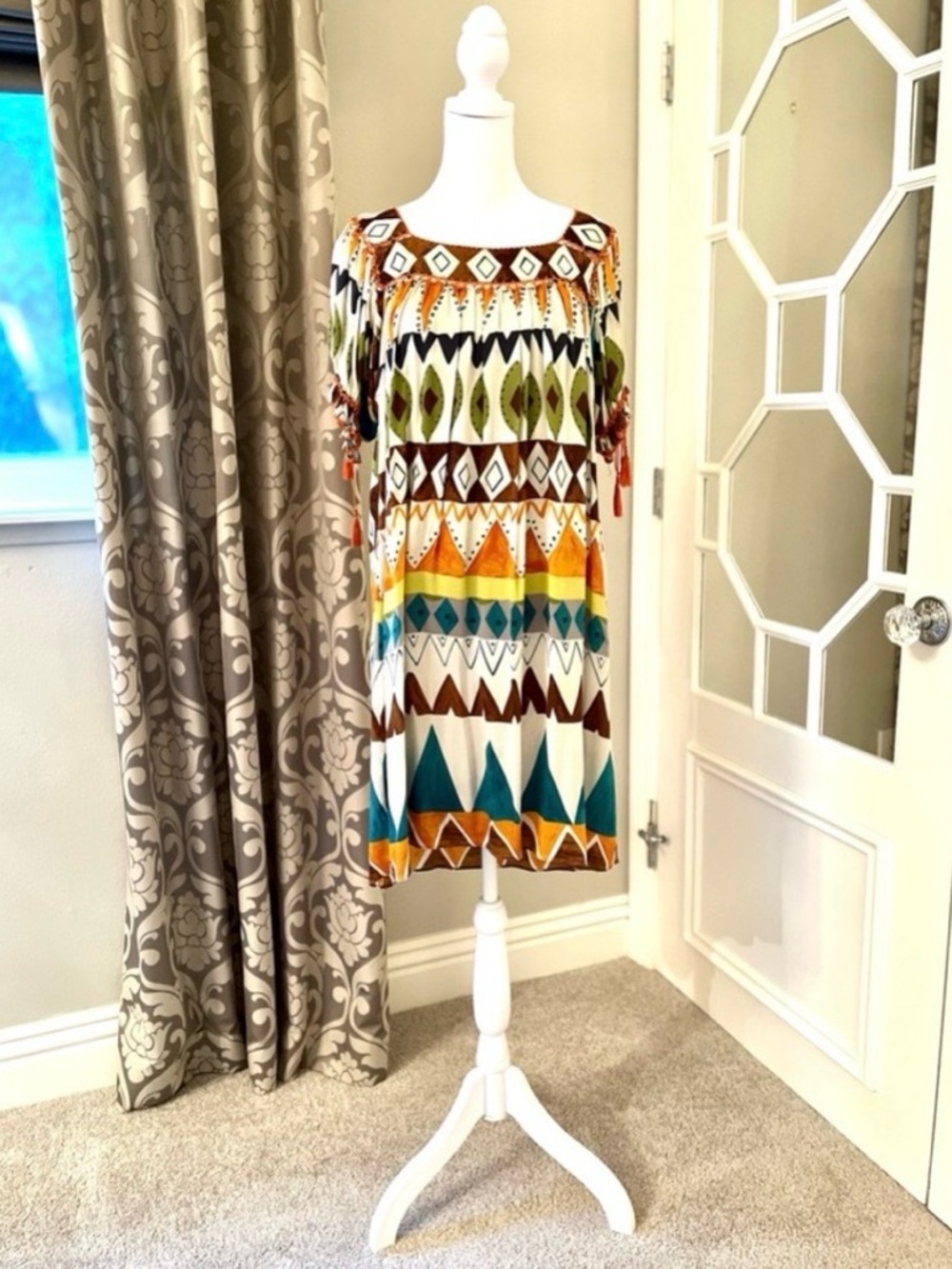 ECI NEW YORK - Aztec Print Boho Flowing Shift Dress With Tassels - Size 8